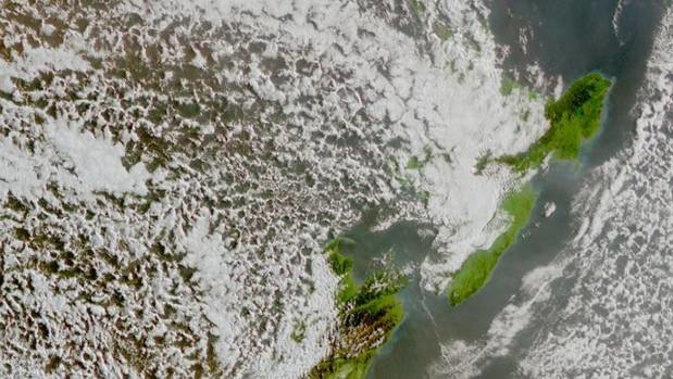 The Upper North Island is in for a drenching. Photo / MetService