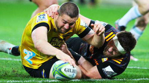 Dane Coles scores for the Hurricanes. (Photo / Photosport)
