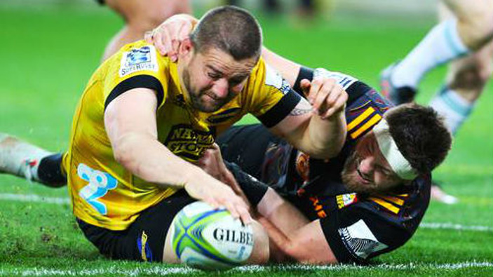Dane Coles scores for the Hurricanes. (Photo / Photosport)