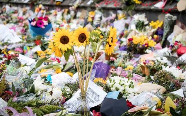 Flower tributes at Christchurch Botanic Gardens. (Photo / Michael Craig)