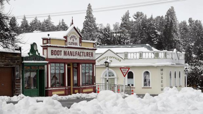 The biggest snowfall this year came on the first day of spring, as seen here in Naseby on Tuesday. Photo / Otago Daily Times