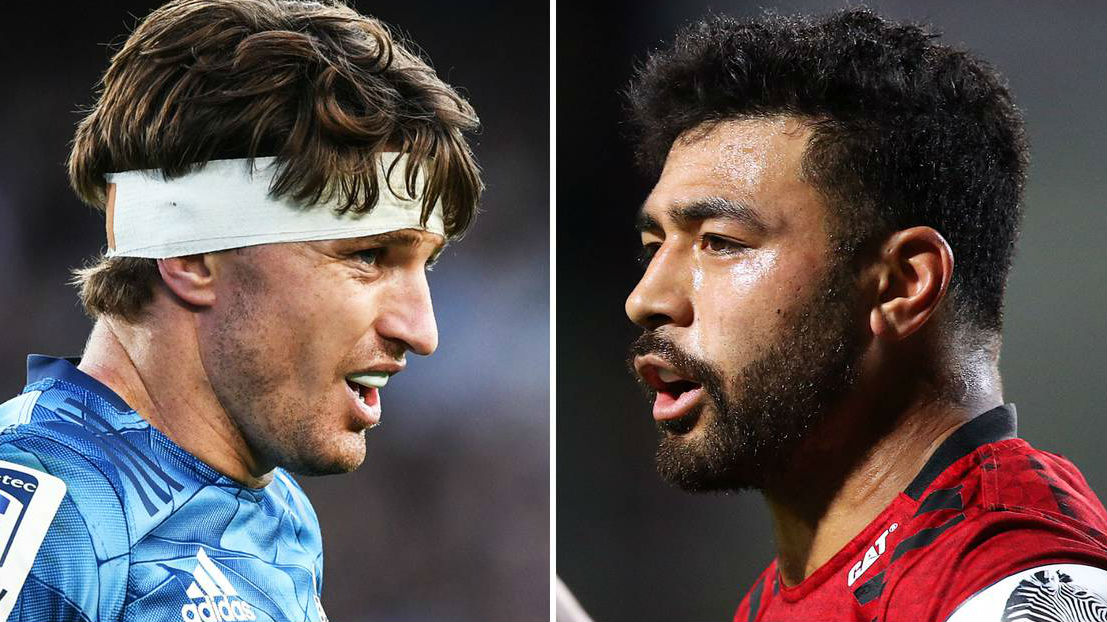 Beauden Barrett and Richie Mou'unga. (Photos / Photosport)