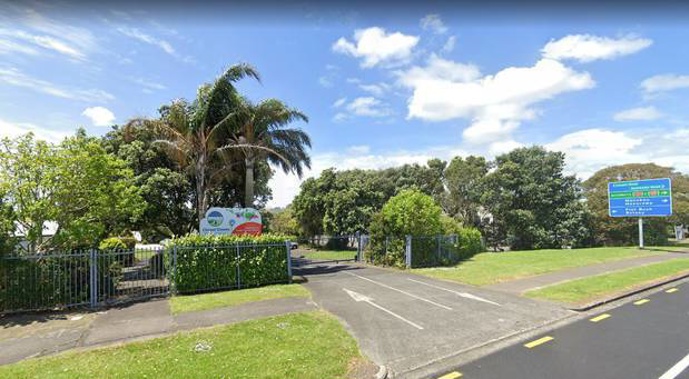 A pupil from Chapel Downs Primary School in Flat Bush has been linked to the Botany sub-cluster in Auckland. (Photo / Google)