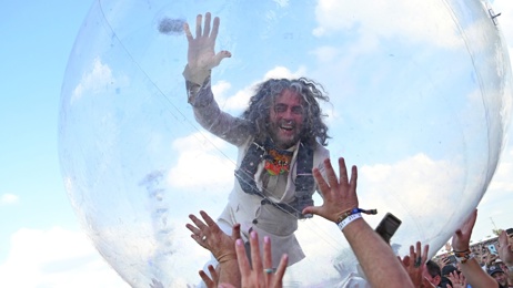 Music review with Estelle Clifford: New album from The Flaming Lips