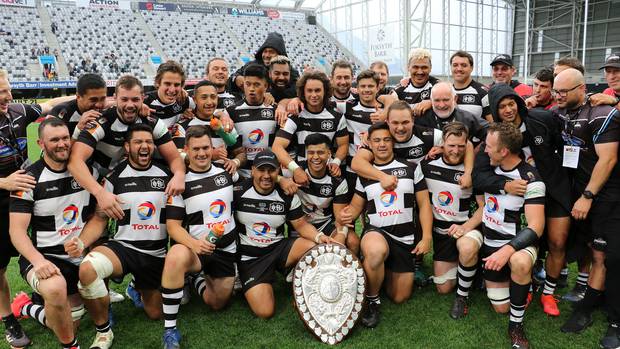 Hawke's Bay celebrate with the Ranfurly Shield. (Photo / Photosport)