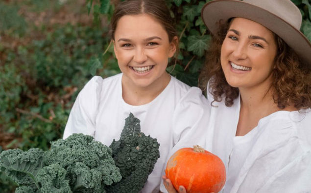Rosa and Margo Flanagan. (Photo / Malia Rose Photography)