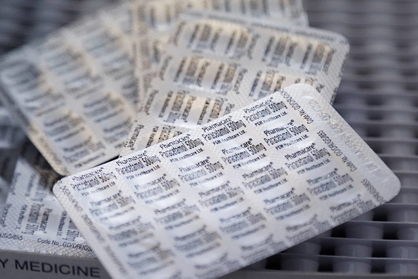 Medsafe is going to consider coronial recommendations about the sale of paracetamol following the death of a Dunedin student in 2017. Photo / File