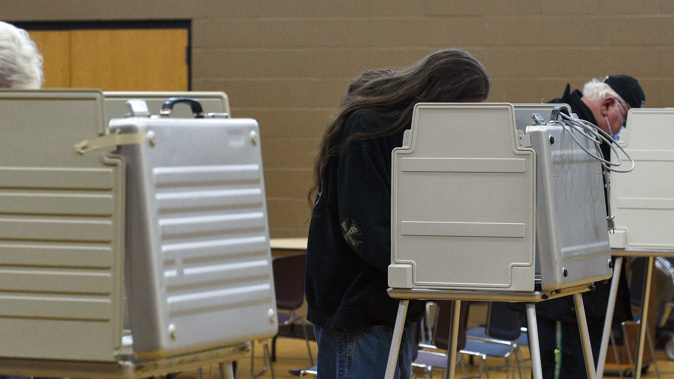 voters cast their ballots on Election Day at First Lutheran Church in Sioux Falls, South Dakota. (Photo / AP)