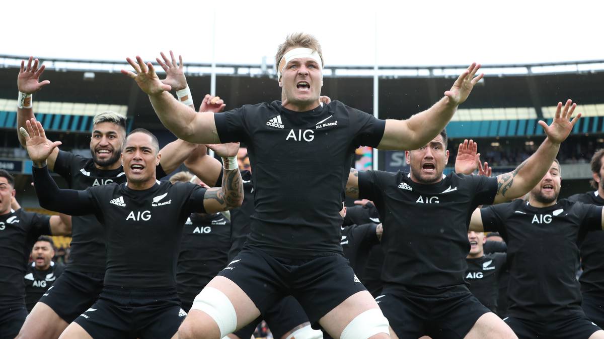 Martin Devlin: The All Blacks need to go back to all black