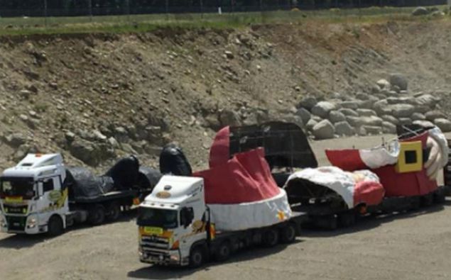 The giant Christmas decorations arrive in Wanaka today. Photo / Mark Price