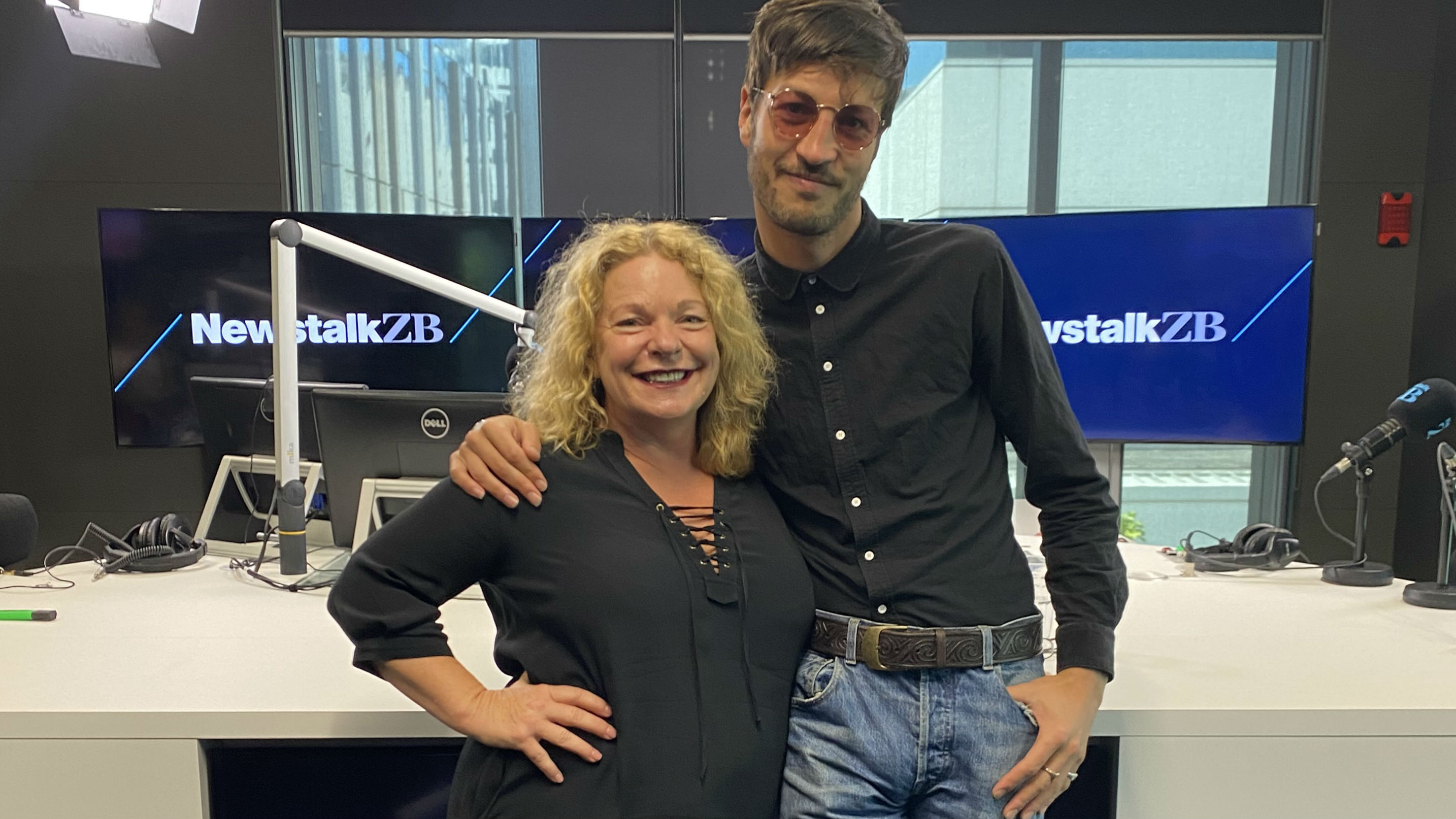 Marlon Williams performs live in studio