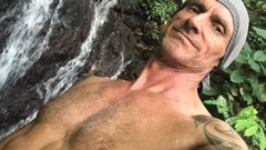 Kiwi conservationist Pete Bethune has been discharged from hospital after a snake bite that nearly claimed his life. (Photo / File)