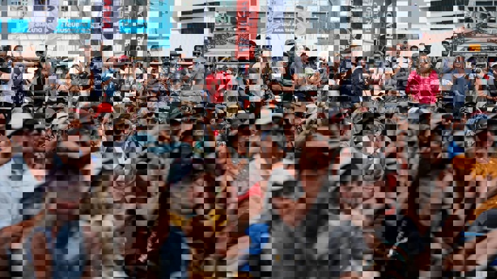 Crowds watching the America's Cup races in December. (Photo / NZ Herald)