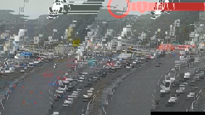 The two vehicles collided on the Wellington Urban motorway northbound on the fly-over between Molesworth St and the Aotea on-ramp. Image / NZTA
