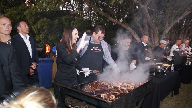 PM Jacinda Ardern hosts her Waitangi Day bacon butty breakfast. Photo / Michael Cunningham