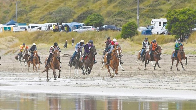 Last year's race at Kaiaua Beach. Photo / Paul Rickard