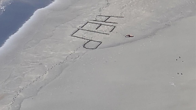 A solo surfer was seriously injured after being washed into rocks at an Auckland beach. Photo / Surf Life Saving NZ