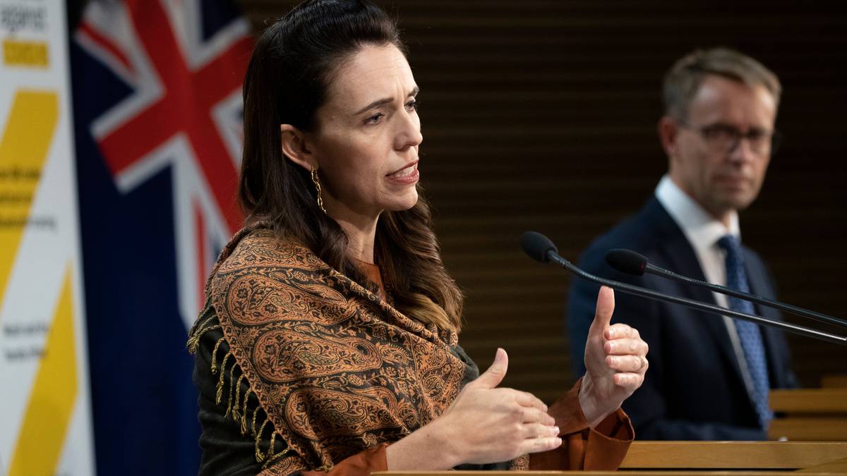 Prime Minister Jacinda Ardern and Director General of Health Dr Ashley Bloomfield. (Photo / Herald)