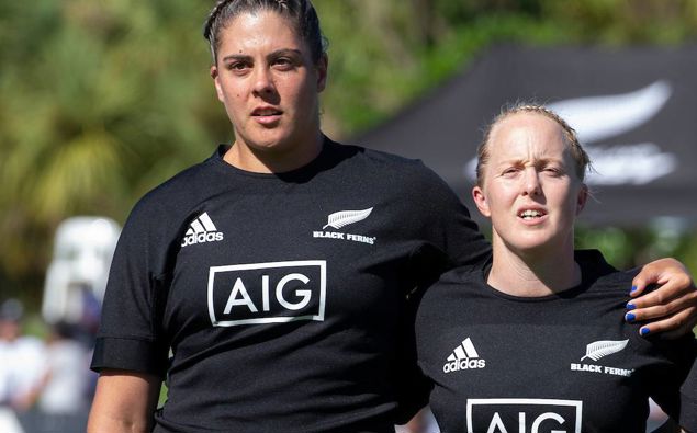 Black Ferns captain Eloise Blackwell and Kendra Cocksedge. Photo / Photosport
