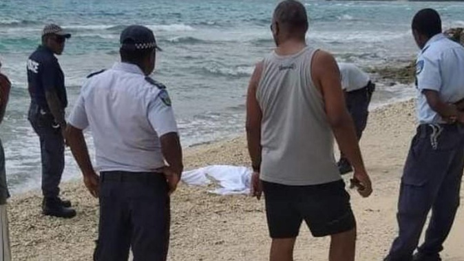 Vanuatu police on hand at the discovery of a dead body on the shores of Efate, 11 April, 2021. Photo / Supplied