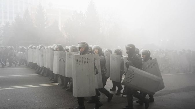 Riot police walk to block demonstrators during a protest in Almaty, Kazakhstan, Wednesday, Jan. 5, 2022. (Photo / AP)