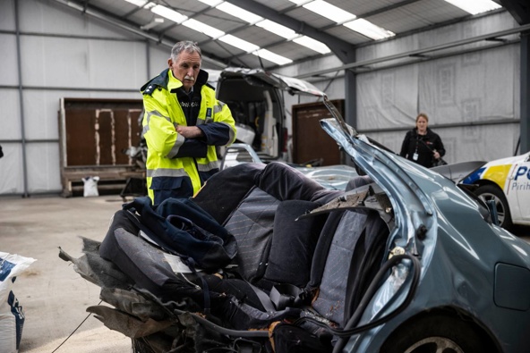 Aoraki Area Commander Inspector Dave Gaskin looks over the wreckage which he allowed media to photograph. (Photo / George Heard)