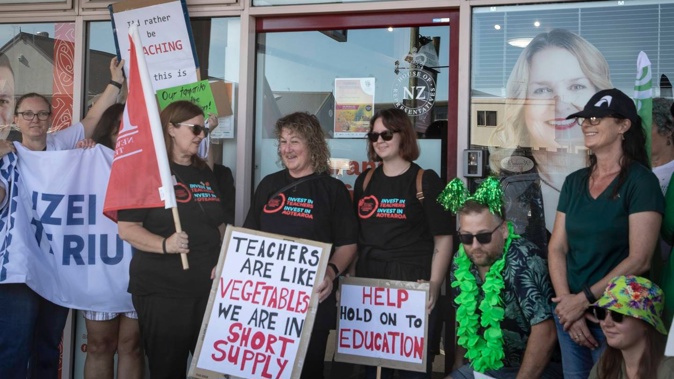 Teachers on strike picketing outside Education Minister Jan Tinetti's office in Tauranga in March. Photo / Andrew Warner