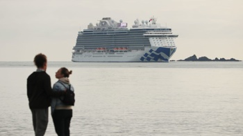 'Deeply concerning': NZ's cruise industry sounds alarm as ship visits drop 40%