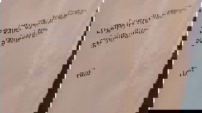 The person behind this note has been blasted. Picture / Reddit