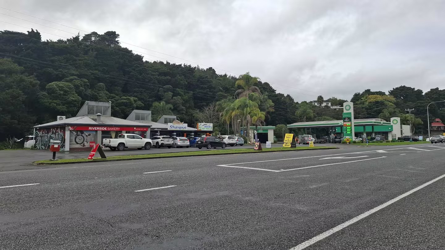 Man charged over alleged Whangārei fish and chip shop assaul