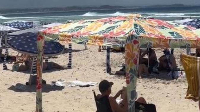 The cabanas help keep beachgoers safe from the summer sun. Photo / TikTok / @viralqueenliv