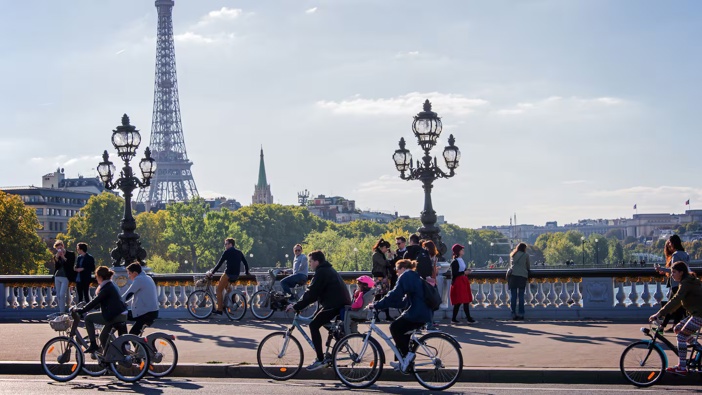 The French Government is struggling to pass the budget because it has no absolute majority, meaning it must negotiate with the far-right Rassemblement National or the left-wing Nouveau Front Populaire. Photo / 123rf