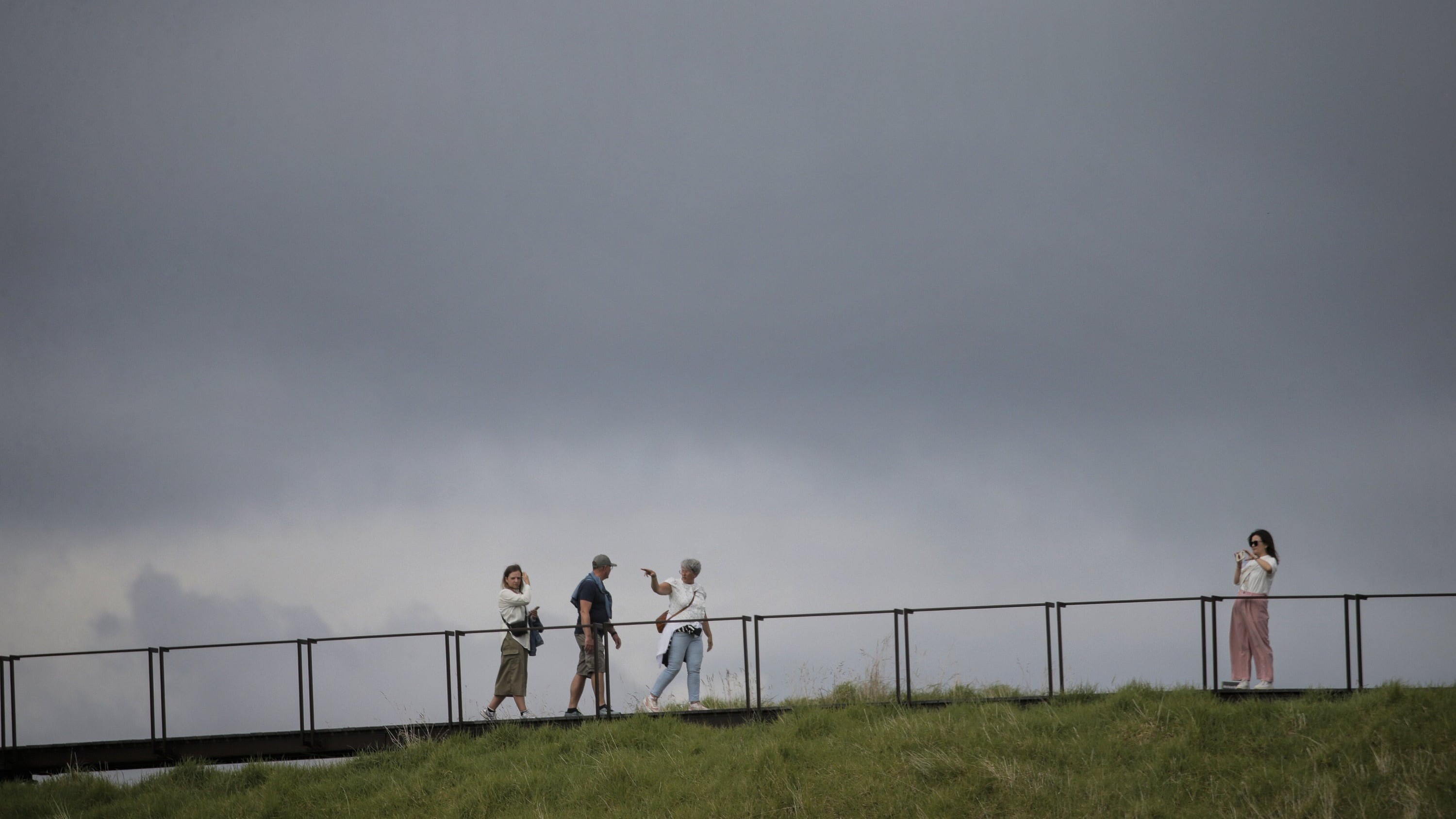 Weather woes: Fog scuppers flights in south, heavy rain and thunderstorms for north