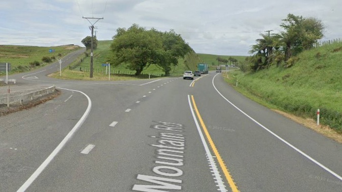 At least two people have died in a crash at the intersection of State Highway 3 and Mountain Rd, south Taranaki.