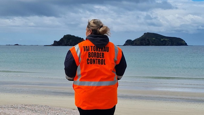 Dannie Samuels-Thomas, of Tai Tokerau Border Control, says 17 vehicles breaching Covid lockdown rules had been turned away from Matauri Bay by noon on Friday. (Photo / Supplied)