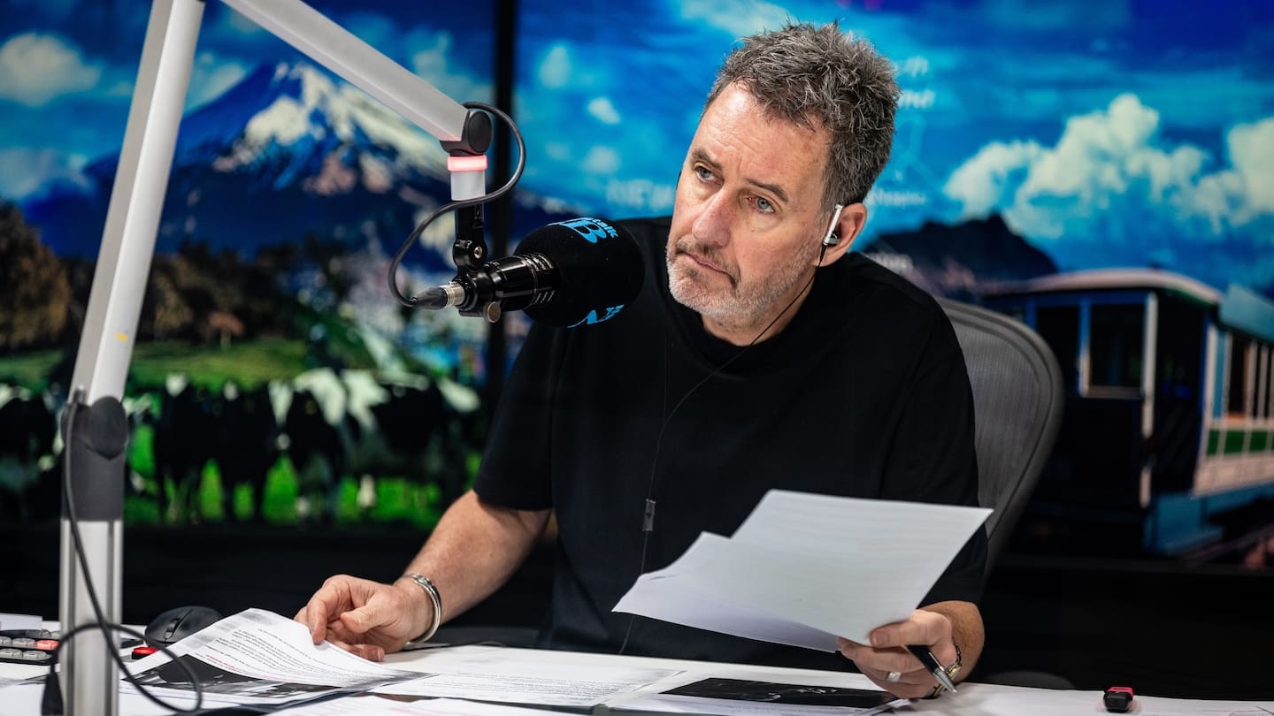 Newstalk ZB, Mike Hosking Breakfast continue to reign in the airwaves in latest survey results