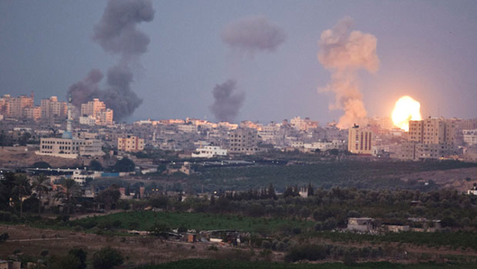 Israel is closing access to the Gaza Strip, after Palestinian militants in the territory fired a rocket toward southern Israel. (Getty Images)