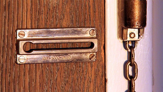 A nationwide campaign to fight back against dodgy door-to-door sellers is being launched (stock.xchng)