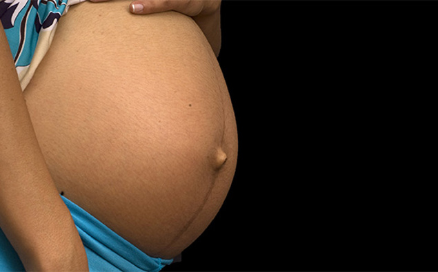 Punishing women who drink in pregnancy could do more harm than good (stock.xchng)