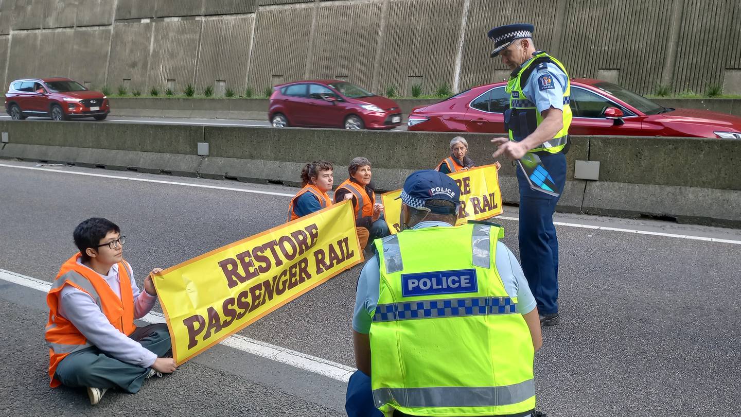 Protesters speak with police. Photo / Supplied
