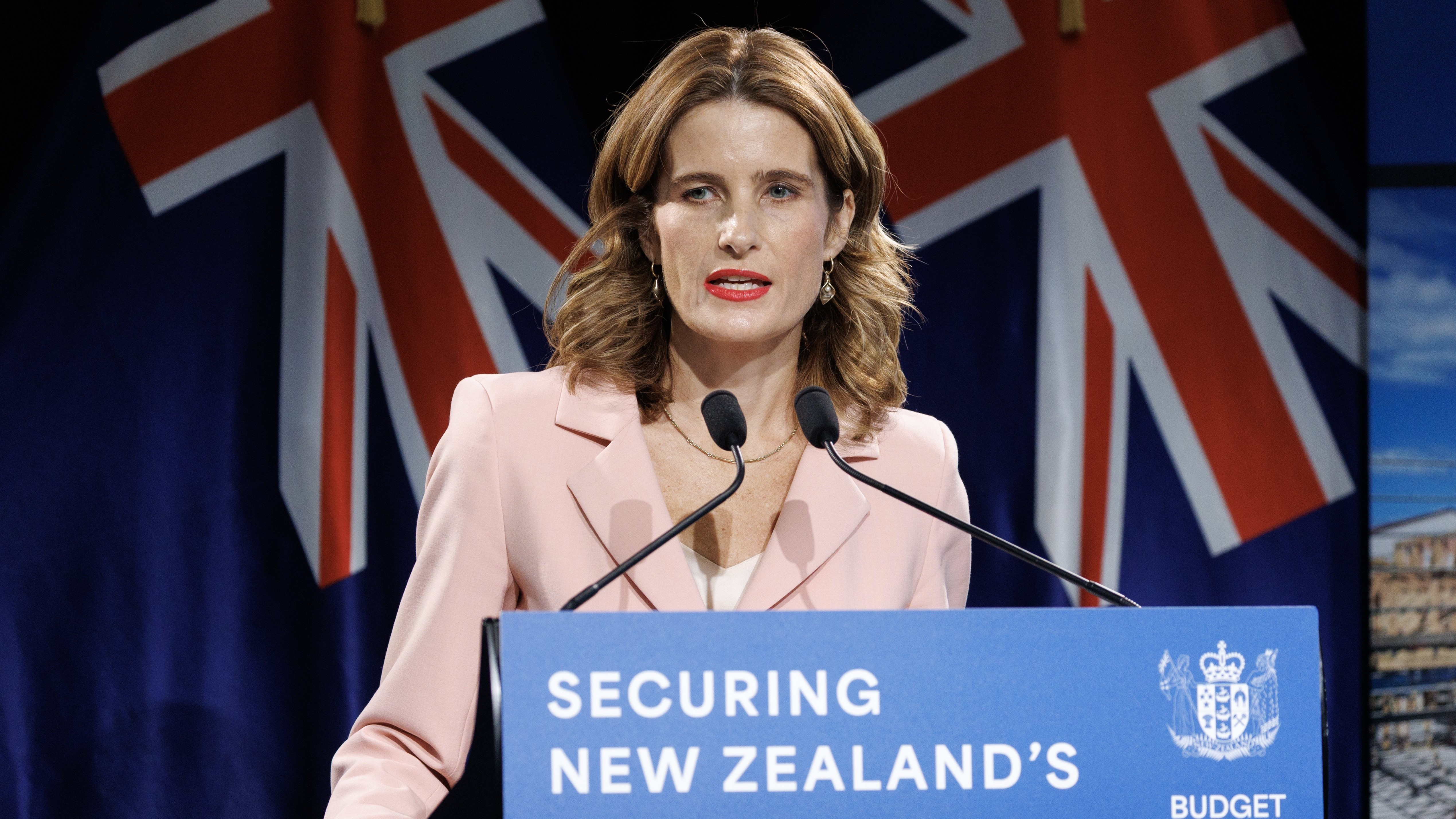 "Doesn't make sense": Willis defends not increasing tax for high-earners 