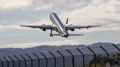 NZDF reveals details of plane fault that delayed PM's trip to Australia 