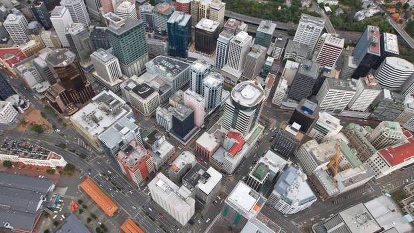 Nichole Lewis: Search for the deal, not the location