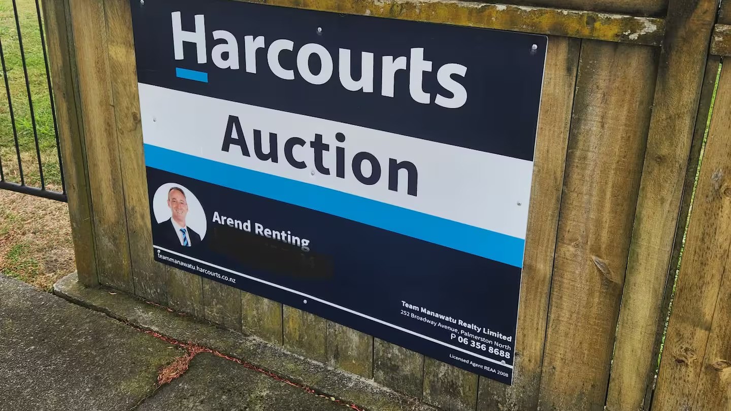 'I would be devastated': Stranger pays woman’s legal fees after mistaken identity almost lost her a home