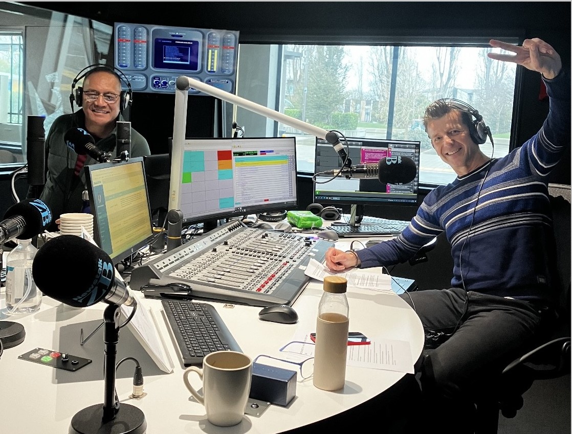 Si & James: We are back!