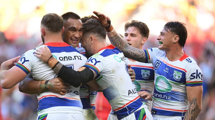 The Warriors have held off a late comeback to edge the Dolphins in Brisbane for their fifth consecutive win. Photo / Photosport