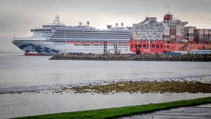 The return of overseas tourists to New Zealand is preventing the current account deficit from sinking. Photo / Warren Buckland