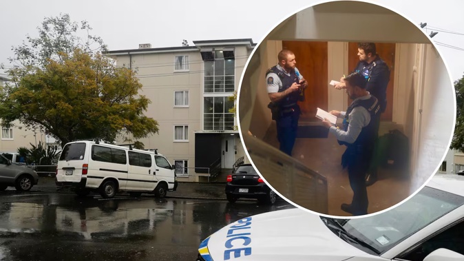 olice at the scene of the unexplained death of 59-year-old Leiann Rae Davis in Parnell last week. Photos / Dean Purcell