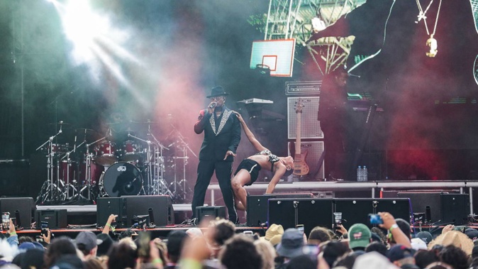 Ne-Yo entertains the crowds at Juicy Fest Napier. Photo / Paul Taylor