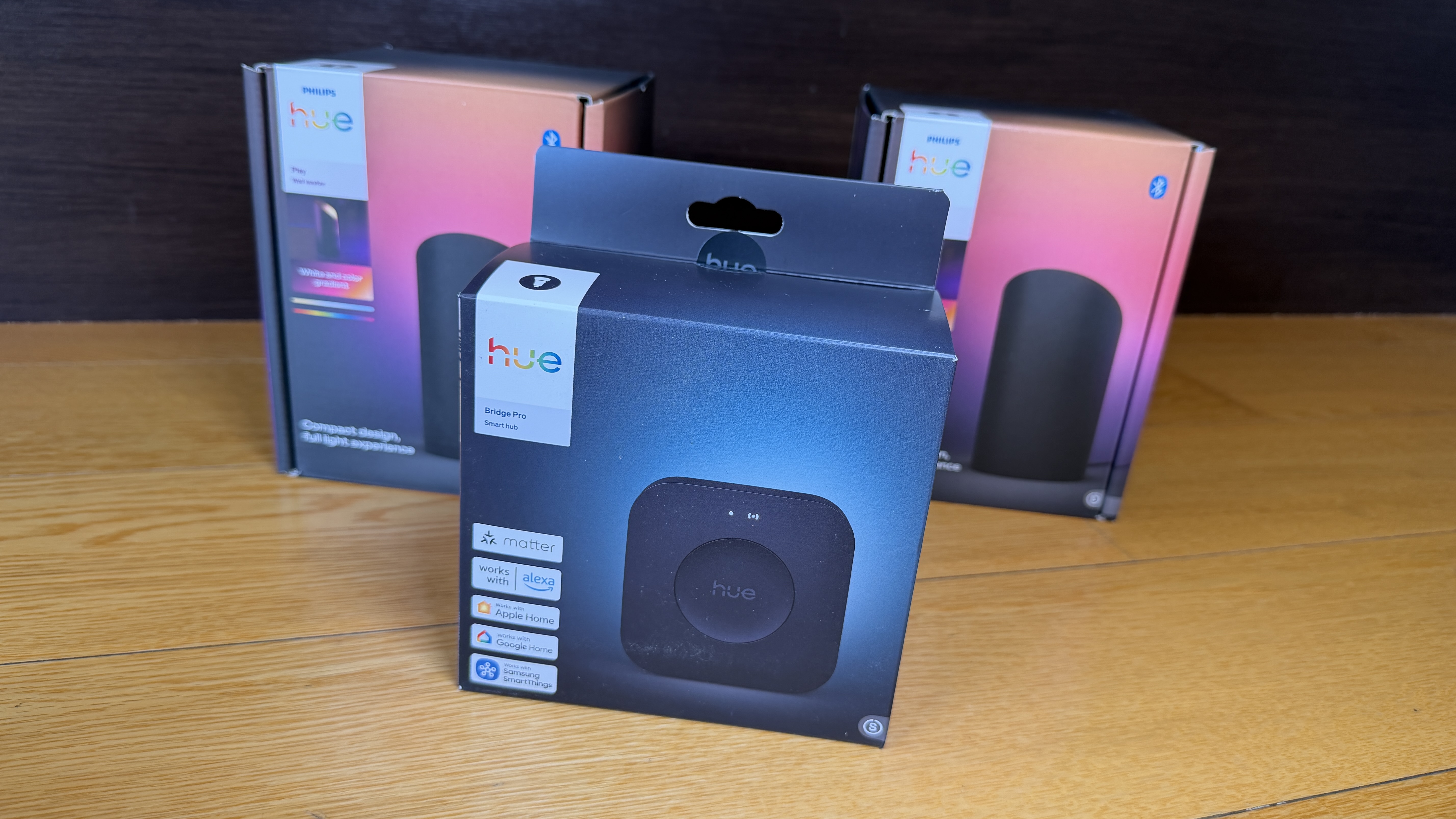 Philips Hue Bridge Pro and Philips Play Hue Wall Washers - This Is Why Hue Still Rules